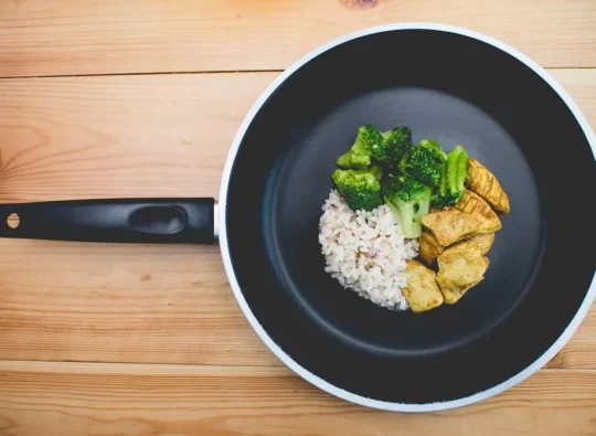 Healthy and Durable Non-Stick Pans. Without PFAS.